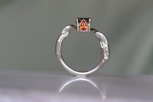Green Tourmaline, Diamond and Orange Sapphire - White Gold Mood Ring - Size R