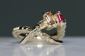 Peach Sapphire and Ruby Mini Ring - Cross Claw - Size J
